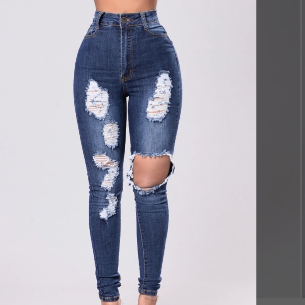 fashion nova jeans, size 5/6, dark blue jeans